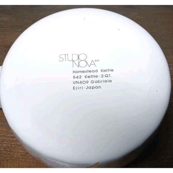 Vtg Studio Nova Homestead White Floral Enamel Tea Kettle & Lid 2 Qt. Pot Japan - Picture 7 of 7